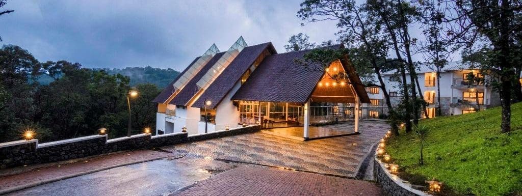 Best 5 star hotels in Munnar
